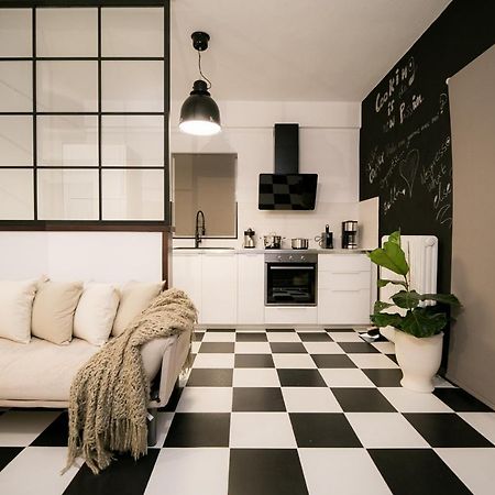 Fena Uptown Easy Living Apartment 沃洛斯 外观 照片