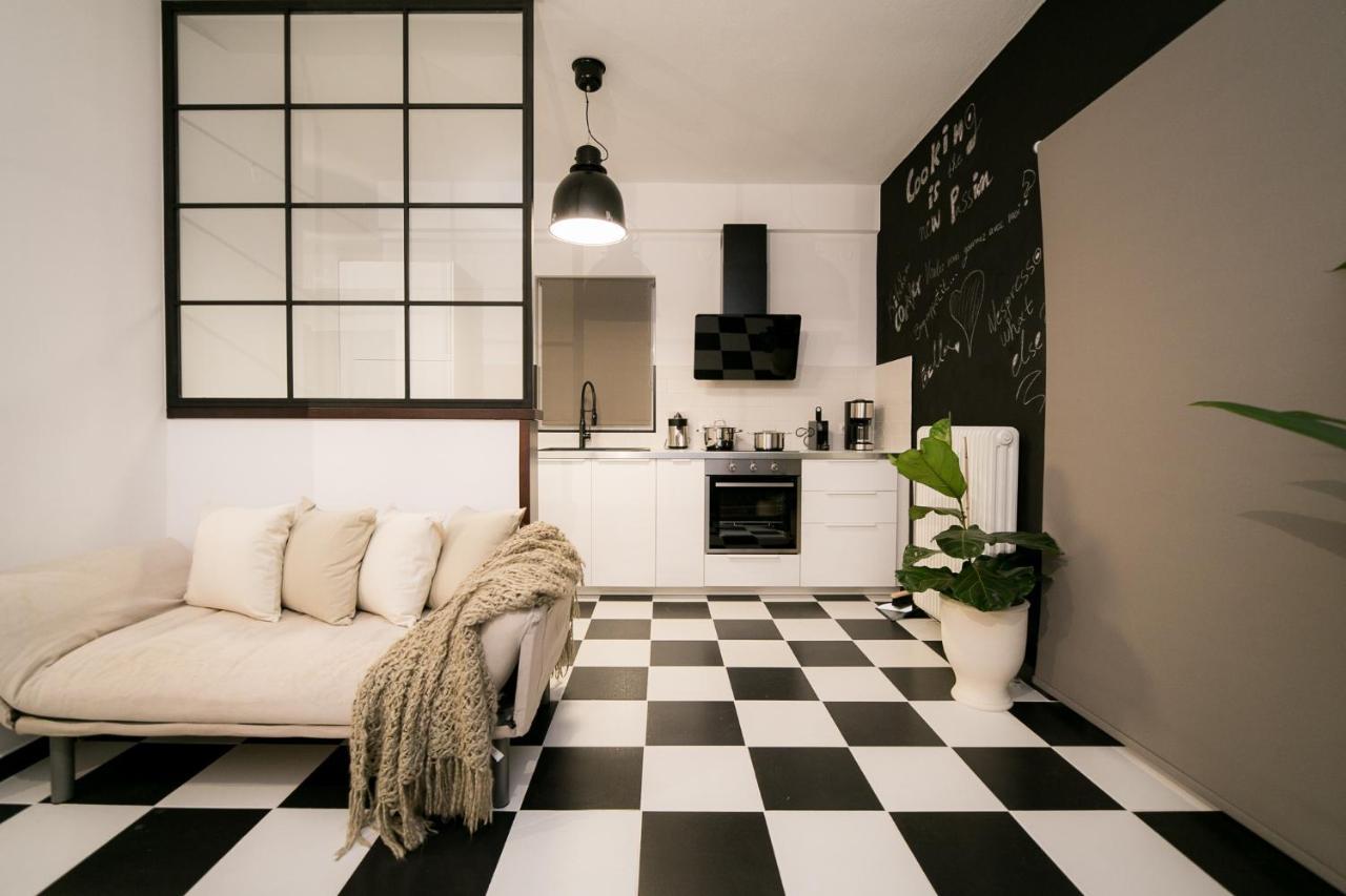 Fena Uptown Easy Living Apartment 沃洛斯 外观 照片